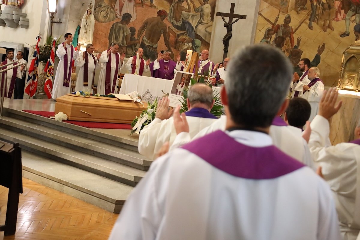 Lisboa: Padre Robson Cruz pôs-se a «adorar a Escritura, assistindo com altruísmo e protegendo os mais vulneráveis», afirmou D. Rui Valério.