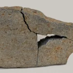 Pedra estranha avistada em Marte pode revelar indícios de vida antiga