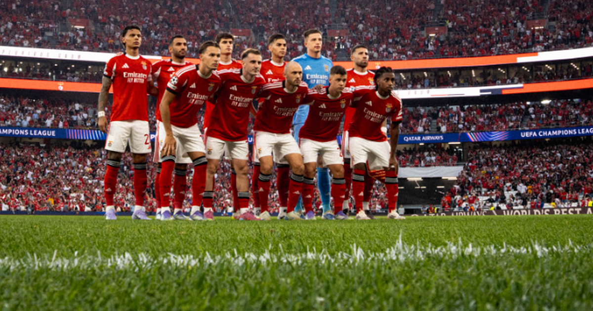 Benfica em superioridade sobre o Fenerbahçe pese aos dois tentos invalidados