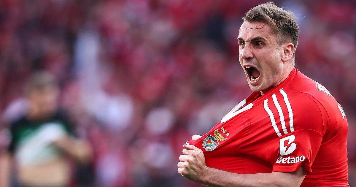 Benfica rompe a corrente e abre o placar na Luz