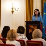 Análise da realidade sociocultural do Funchal apresentada em obra.