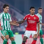 Empate Sem Gols entre Benfica e Rio Ave no Intervalo da Luz. Primeira Metade Contou com Poucas Chances de Marcar.