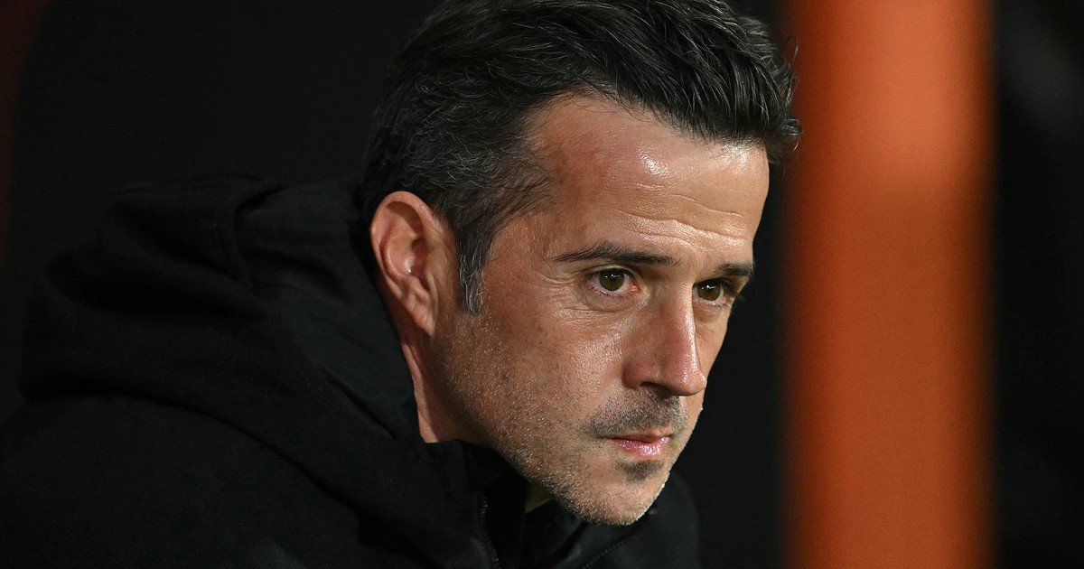 Marco Silva e Vítor Pereira avançam na Copa da Liga inglesa