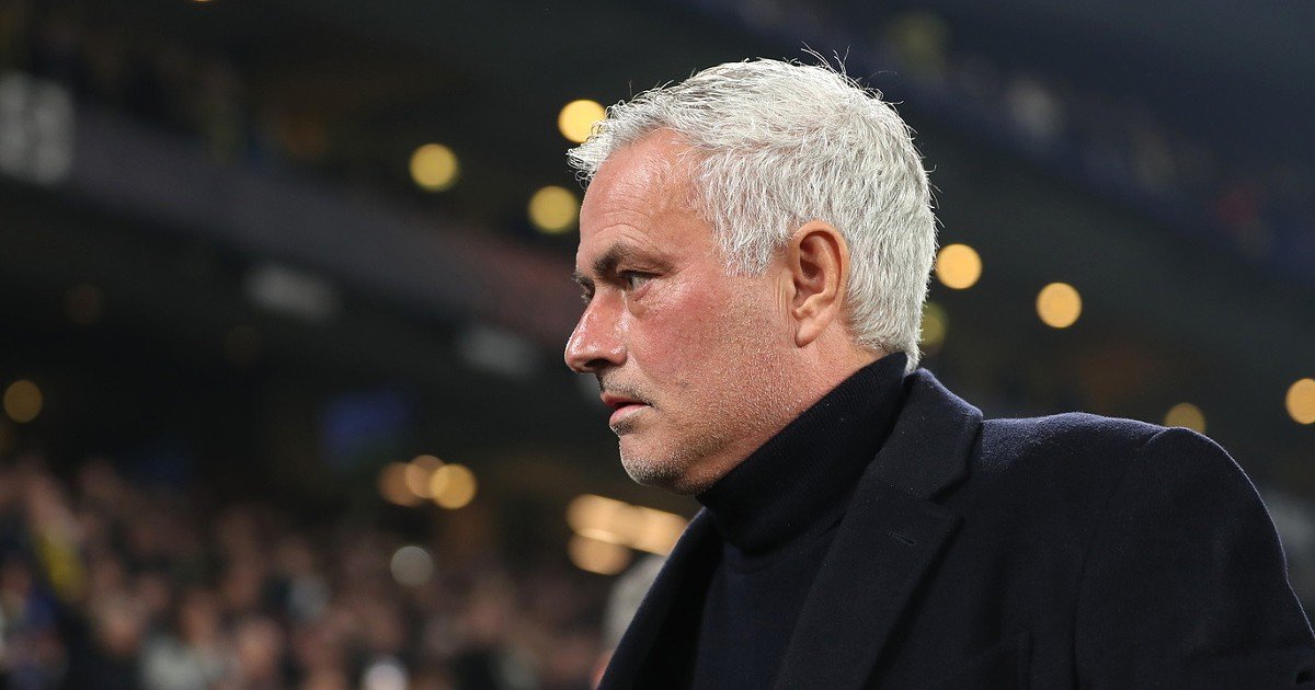 José Mourinho é apenas um recurso de emergência que Rui Costa busca conquistar