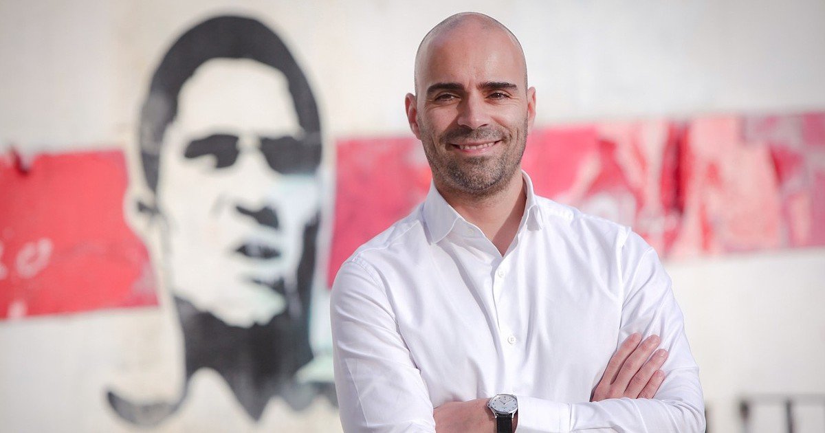 Em quatro anos de governo, dois técnicos dispensados no começo da temporada