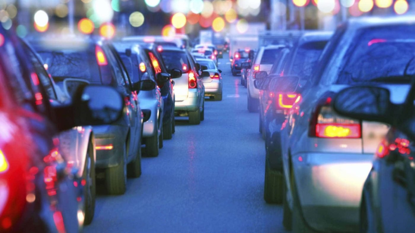 Viaduto da Segunda Rotunda em Campo Grande aguarda reforço sísmico por quase três décadas.