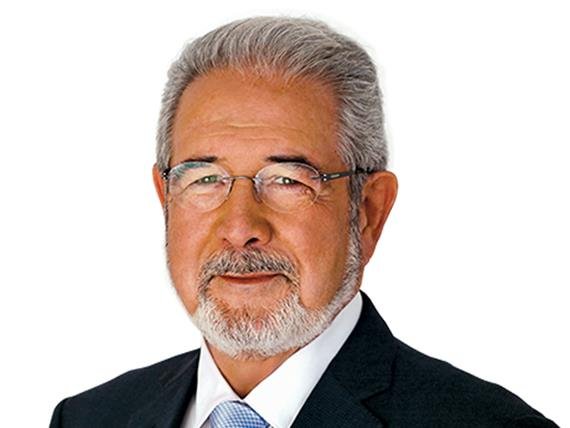 Câmara de Oeiras desembolsou mais de 10 mil euros em custos a conselheira para viajar com o parceiro a evento em Las Vegas.