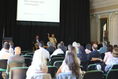 «O autêntico demagogo ignora as evidências. O crucial são as impressões», diz João Paiva