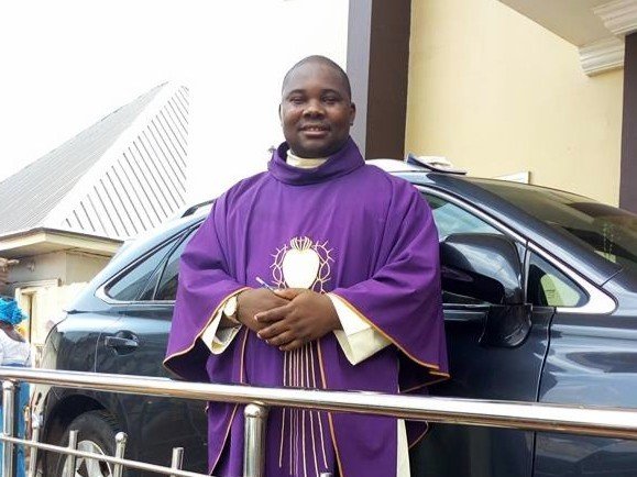 Clérigo católico foi assassinado a bala na Nigéria