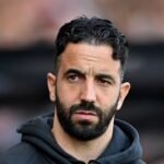 Incrível: United de Amorim em desvantagem contra time da quarta divisão.