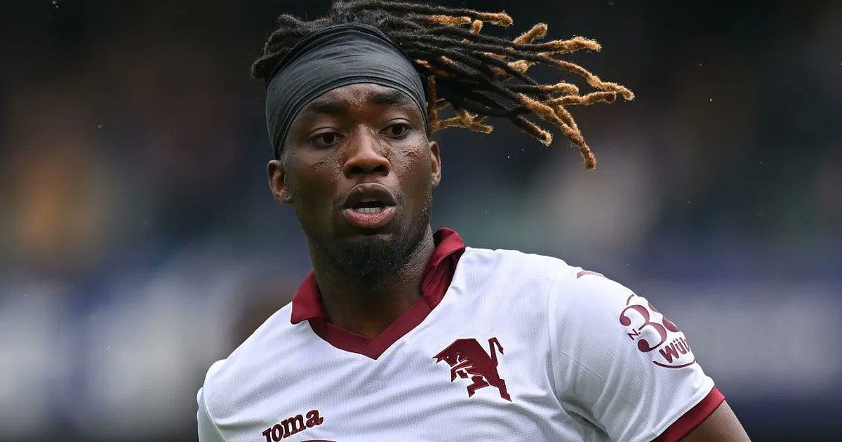 Transação já concluiu, mas FC Porto deve assegurar adição adicional.