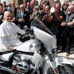 Pontífice ganha donativos de motociclistas germânicos para apoiar jovens em Madagascar