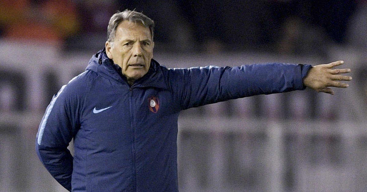 Técnico do Boca Juniors batalha pela sobrevivência. Cenário é “sensível