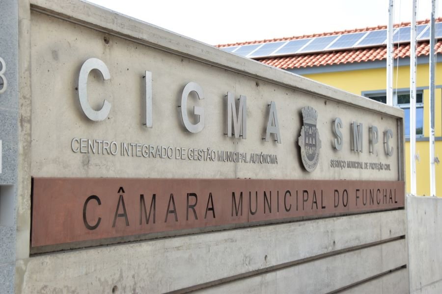 Câmara Municipal do Funchal celebra Dia Nacional da Simplificação com várias iniciativas voltadas aos colaboradores, priorizando a comunidade: CMFonline já possui 36.000 cidadãos cadastrados.