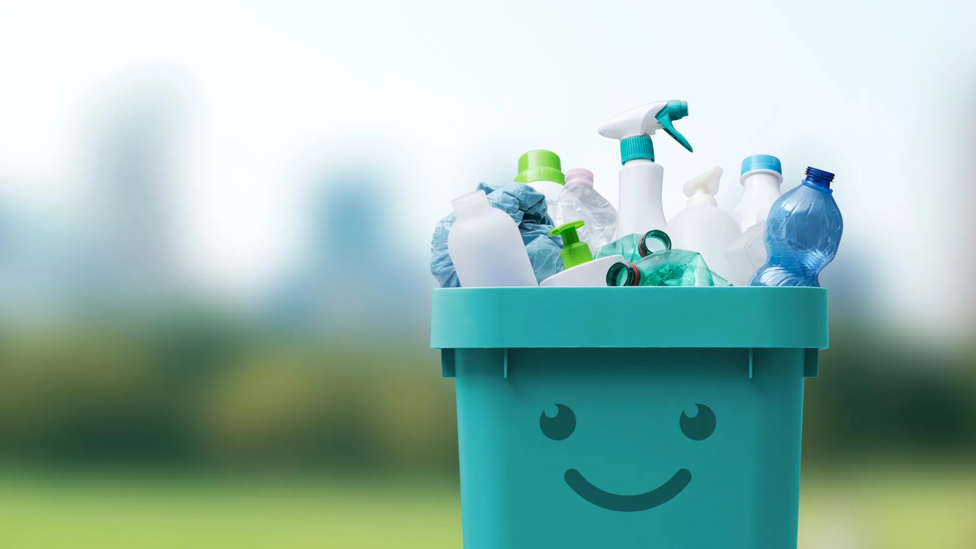 Um metal básico pode resolver o problema global de reciclagem de plásticos.