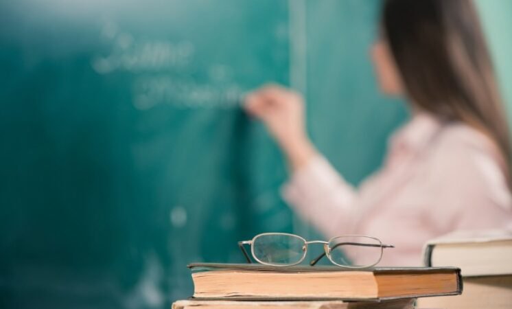 Um a cada três docentes em Portugal reclama de desordem nas aulas.