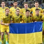 Ucrânia assegura mata-mata, Inglaterra mantém 100% de triunfos