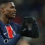 Vejo-me como um ótimo defensor, prefiro não afirmar que sou o superior