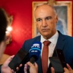 Funchal valida plano tributário para 2026: prefeitura restituirá 5% do imposto de renda aos cidadãos.