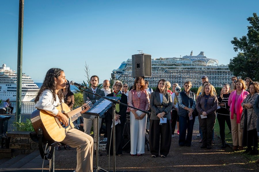 Funchal comemorou o Dia Global de Combate à Violência contra Mulheres