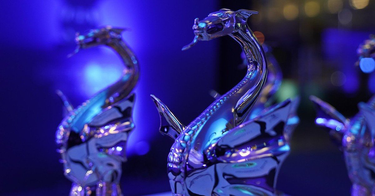 FC Porto anuncia indicados para os Dragões de Ouro 2025: Rodrigo Mora e Samu disputam prêmio