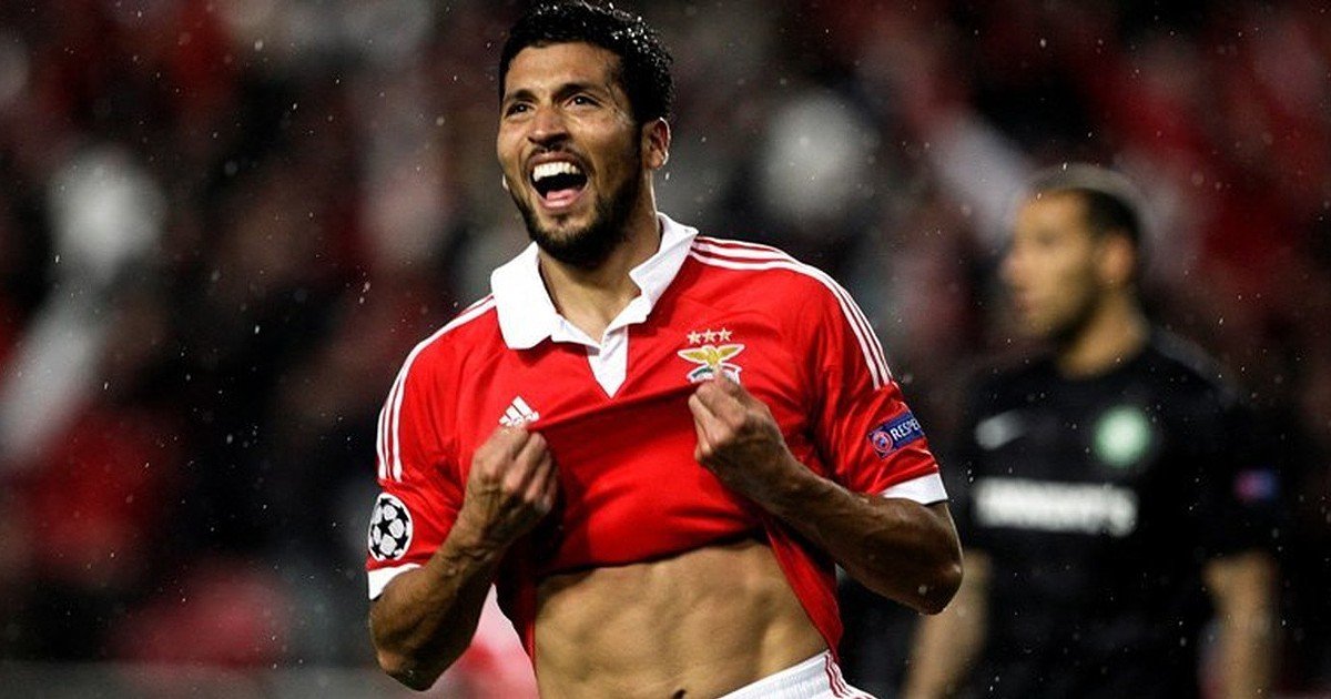 Ezequiel Garay volta à Luz: “O Benfica não é somente uma instituição, é uma emoção que possuo gravada na essência”