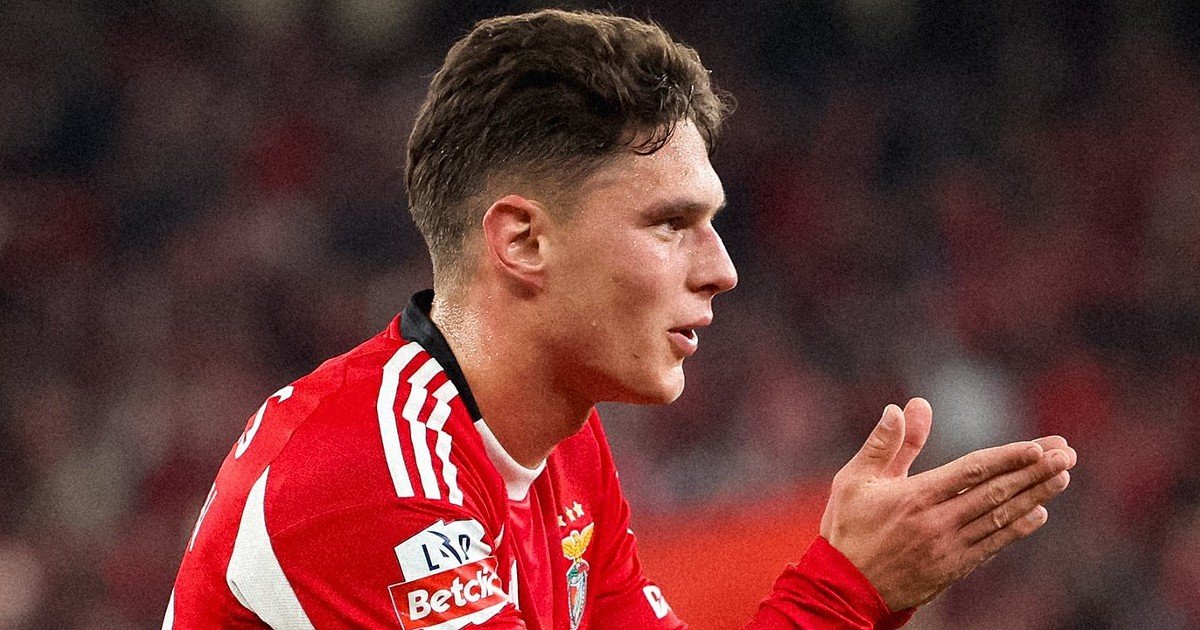 Benfica triunfa sobre Casa Pia ao intervalo. Confira o gol de Sudakov.