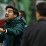 Todos são livres de obrigações. Estou em plena conformidade com o Verdão.