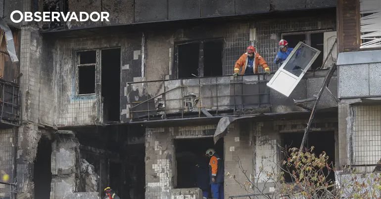 Ucrânia denuncia Rússia por ataque com mais de 100 veículos aéreos não tripulados na madrugada