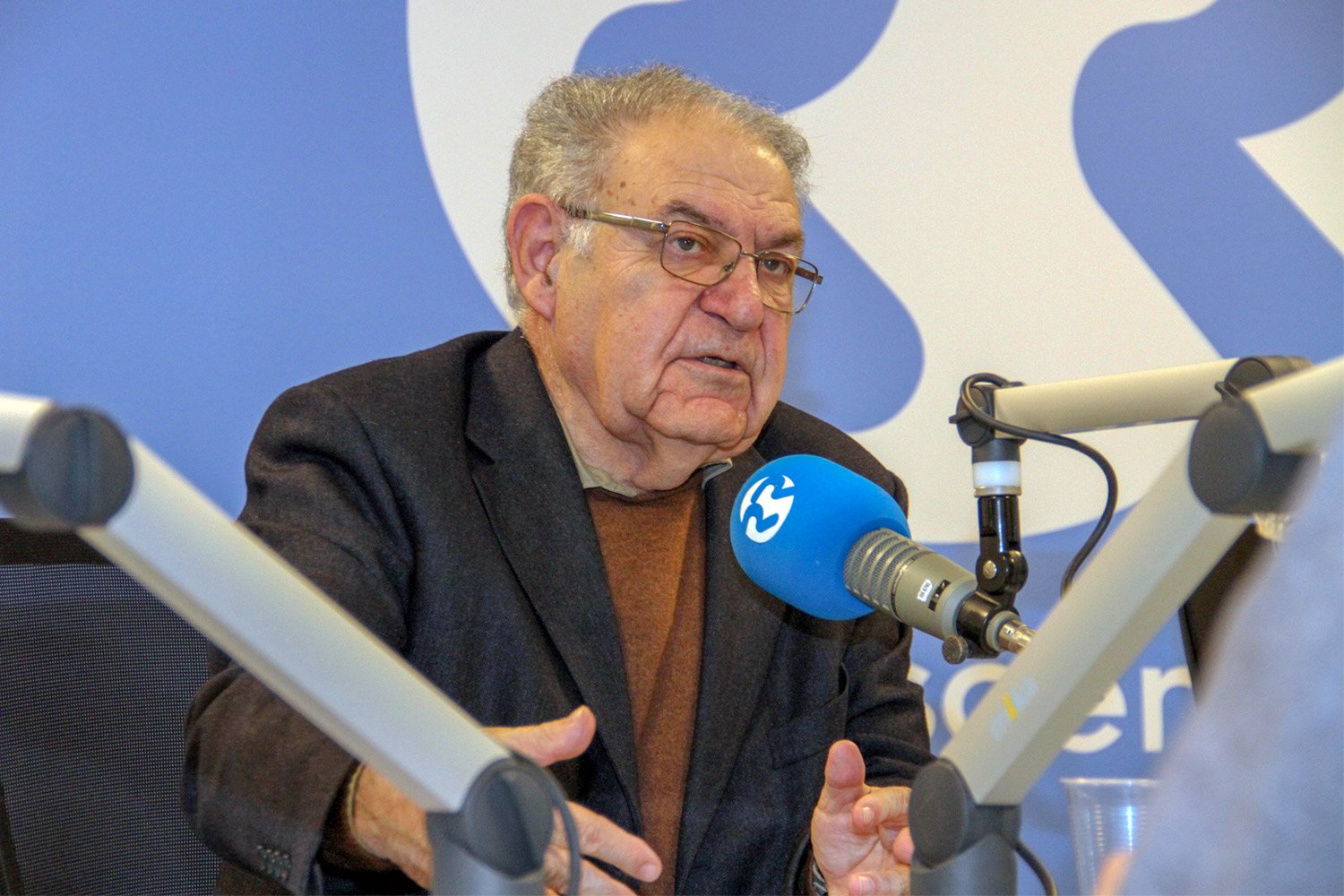 «Sem a presença de migrantes, muitos serviços deixariam de existir» – padre Lino Maia