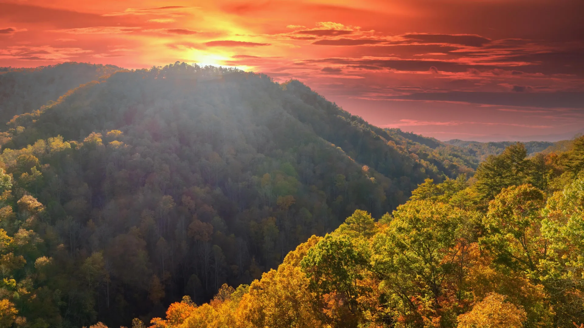 <p>Imenso ninho térmico oculto desliza lentamente sob os EUA</p>