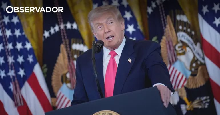 <p>Entre o presente suporte do chefe de estado e a clemência ao ex