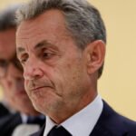 <p>Representante americano tentou encontrar Sarkozy na cadeia, aponta corte de Paris</p>