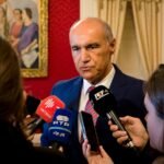 <p>Funchal aplica cinco milhões na restauração da malha rodoviária</p>