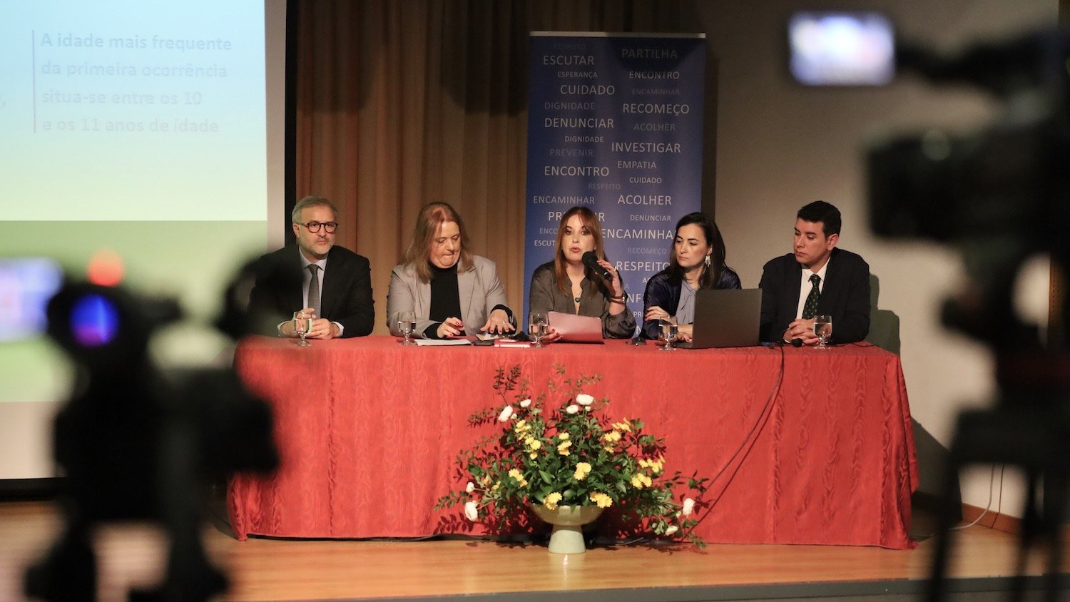 <p>Grupo VITA clama por «transformação de mentalidade» e sinaliza barreiras na desconstrução da «perspectiva venerada» dos clérigos</p>