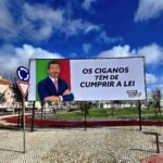 <p>Tribunal nega interromper remoção de banners de Ventura com menção à população cigana</p>