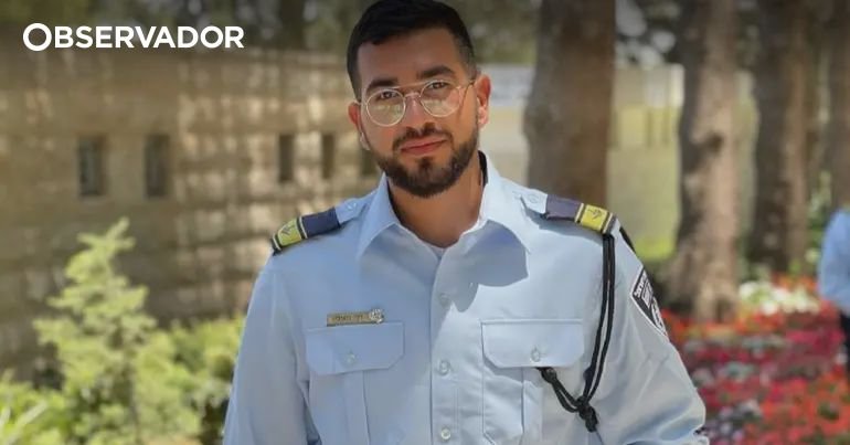 <p>Corpo de Ran Gvili, o mais recente prisioneiro mantido em Gaza, foi encontrado e resgatado pelas forças armadas israelenses.</p>