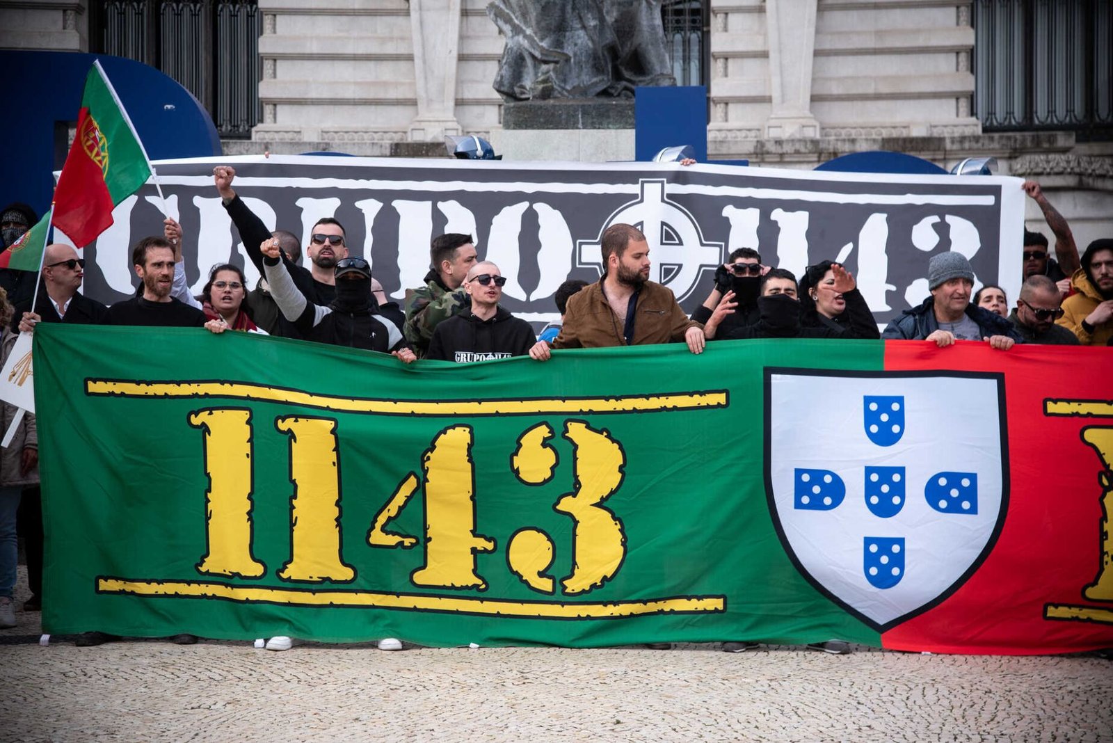 <p>Célula neonazista articulava estratégia para “conflito étnico” sob comando de Mário Machado</p>