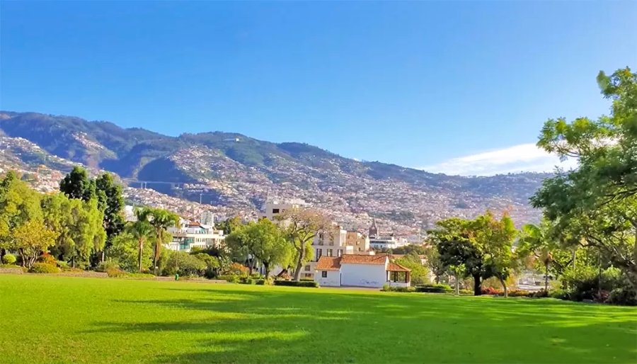 <p>Apresentação Antecipada no Jardim de Santa Catarina às 20:00</p>