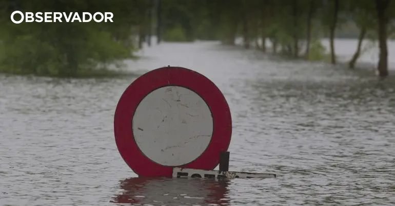 <p>Mais de vinte vias impactadas na região de Santarém</p>