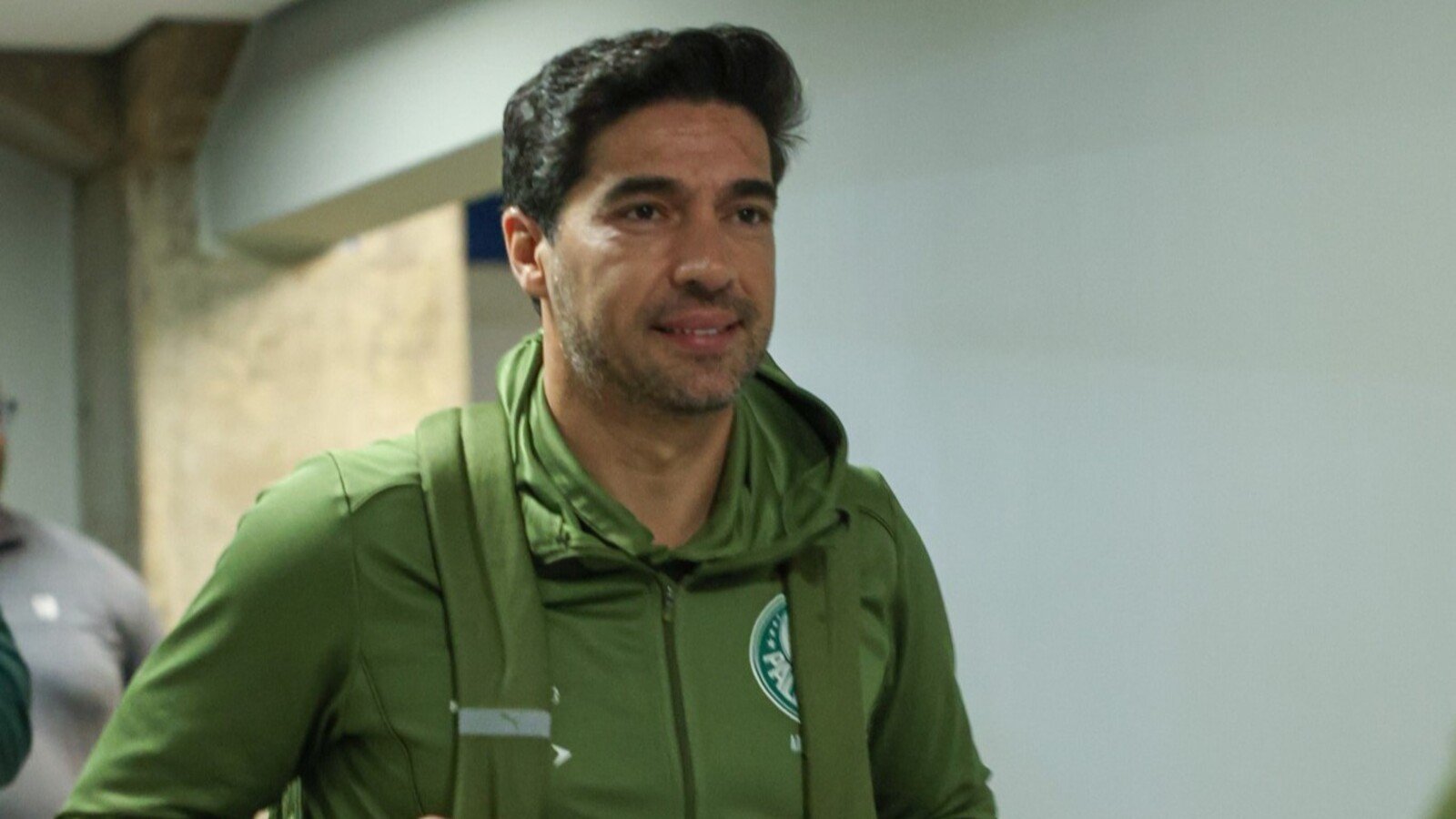 Em manifestação contra a CBF, Palmeiras anula coletiva de Abel Ferreira após o clássico diante do Corinthians.