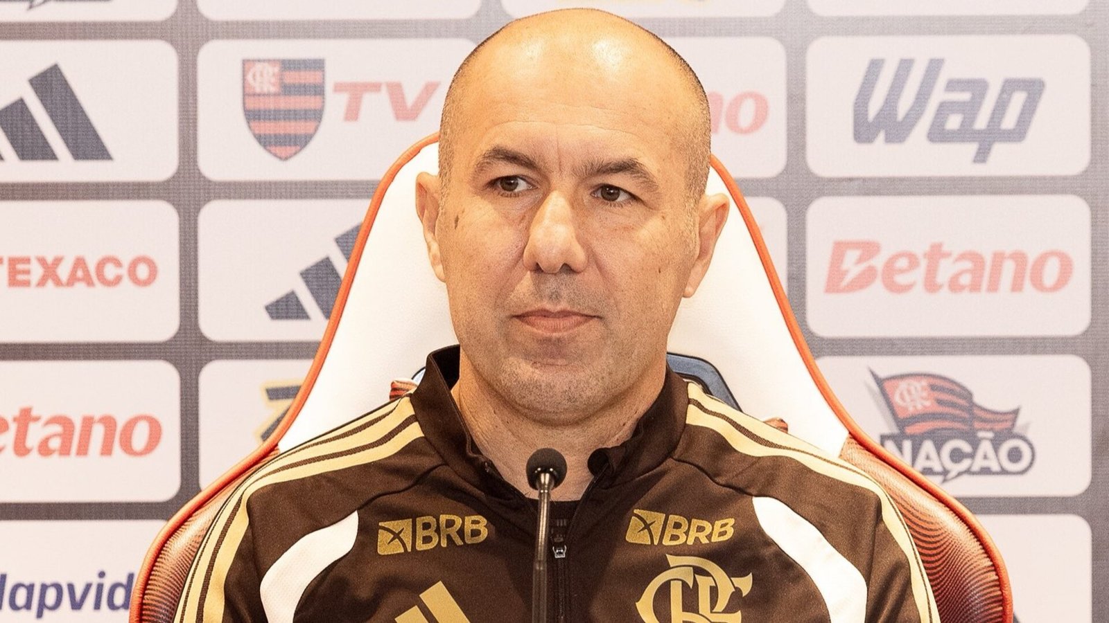 Leonardo Jardim analisa triunfo do Flamengo e lesão de estrela: «Poderíamos ter um placar mais expressivo»