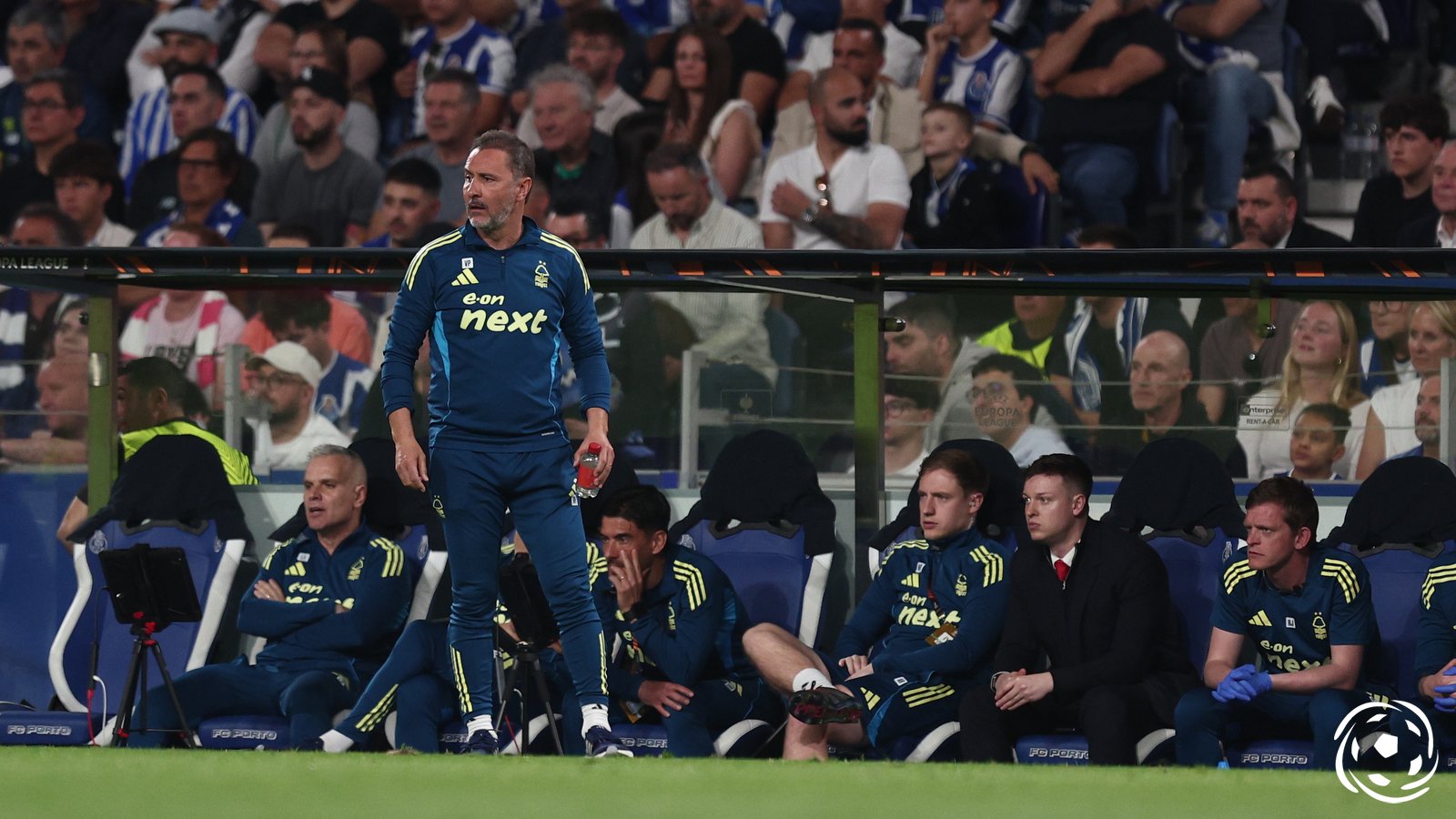 Vítor Pereira compartilha detalhes de diálogo com Francesco Farioli e expressa gratidão: «Apreciei bastante a atitude do presidente, do André, e fiquei satisfeito ao escutar os torcedores aplaudindo»