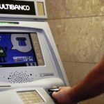 Perigo iminente: especialistas advertem sobre o uso de terminais bancários na via pública