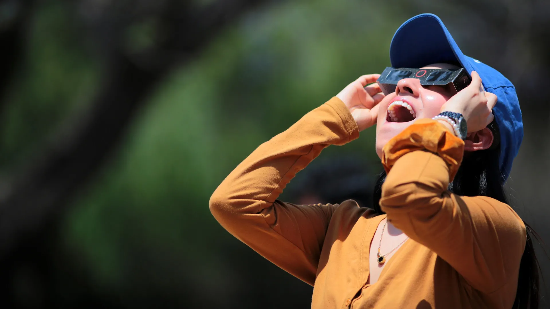 Eclipse solar total provoca tranquilidade sísmica em localidades ao longo de sua rota