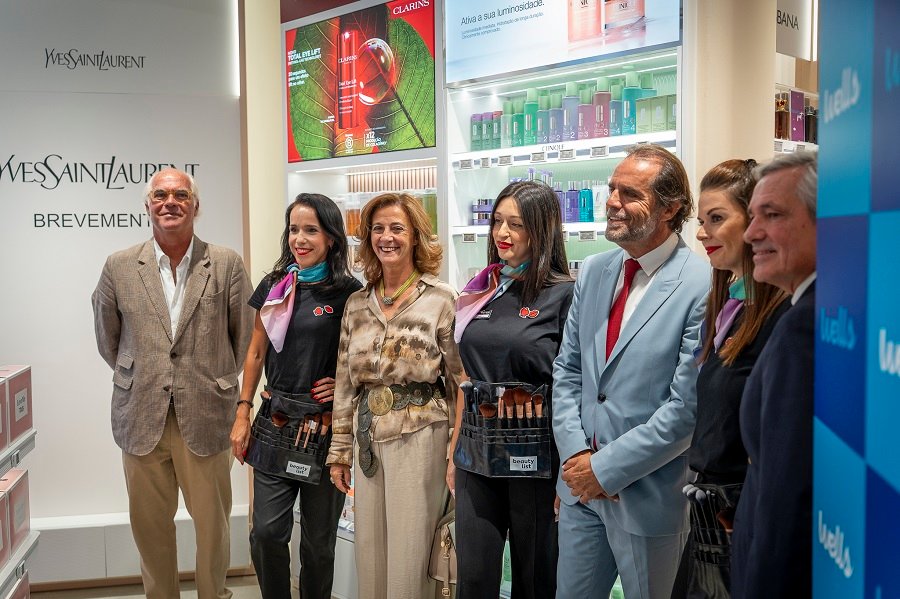 Cristina Pedra ressalta expansão financeira com inauguração da loja Wells em Funchal