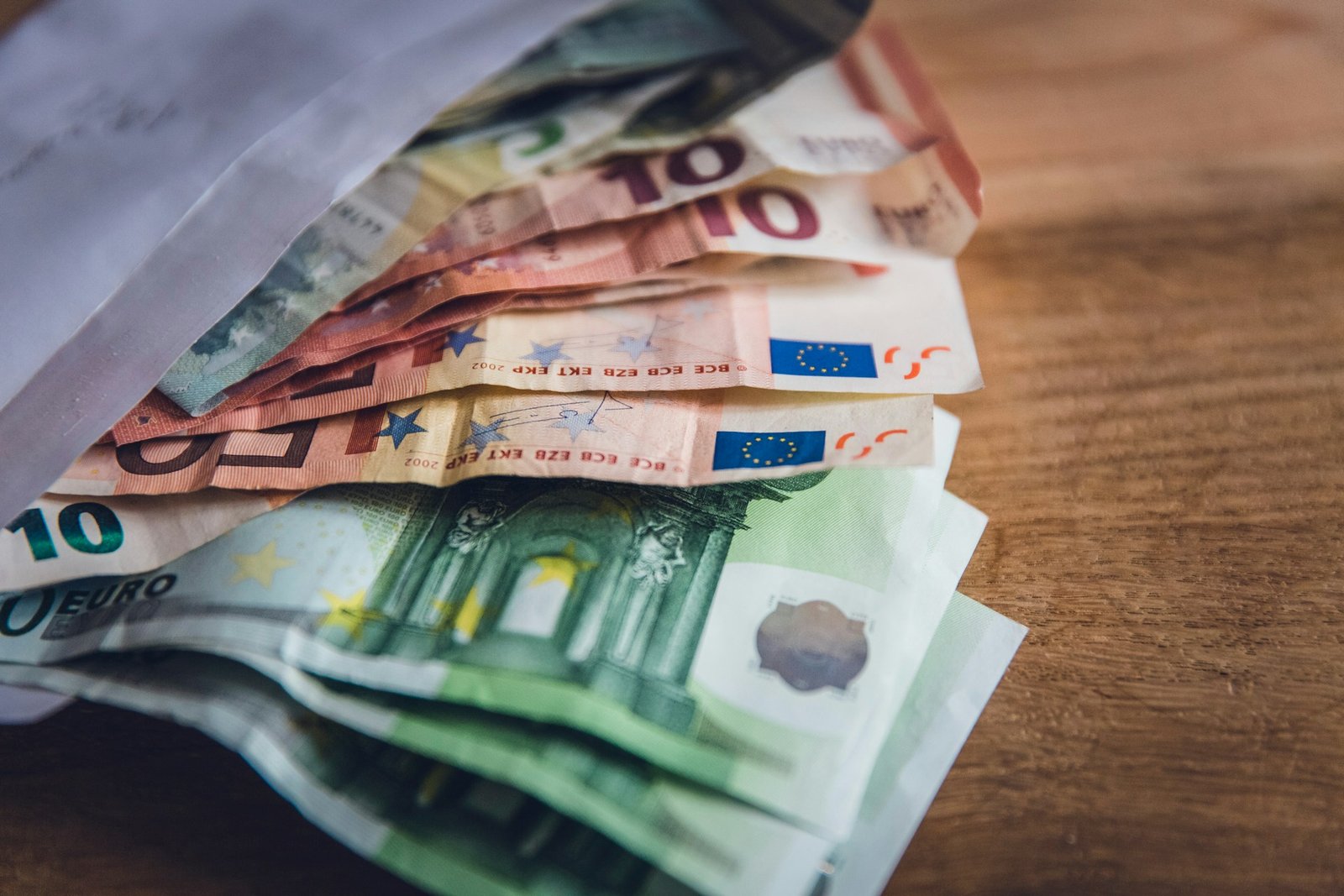 Moeda palpável predomina no sul europeu: Portugal entre as nações mais carentes