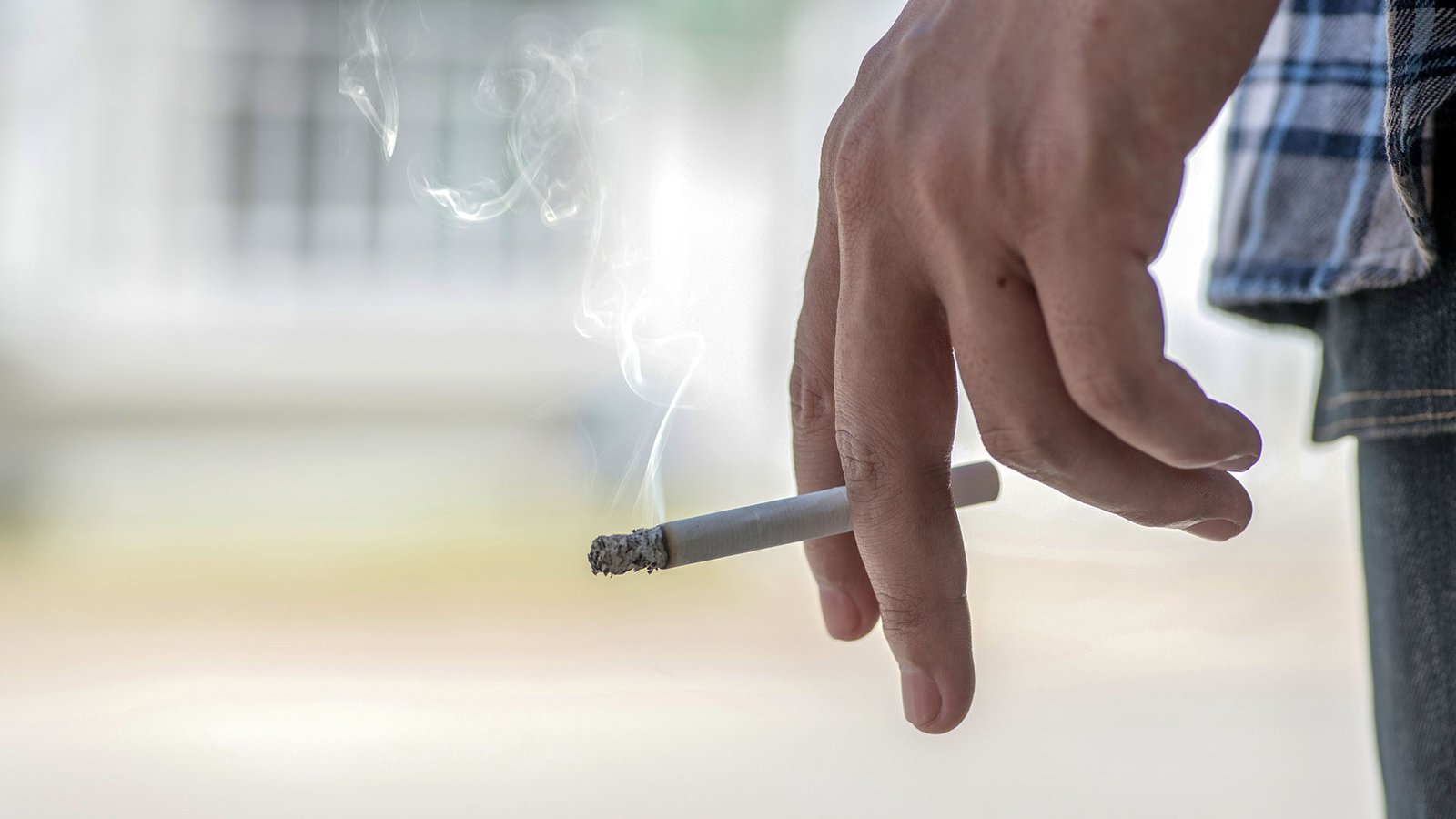 Portugal com consumo reduzido de vapes, fumo convencional acima da média